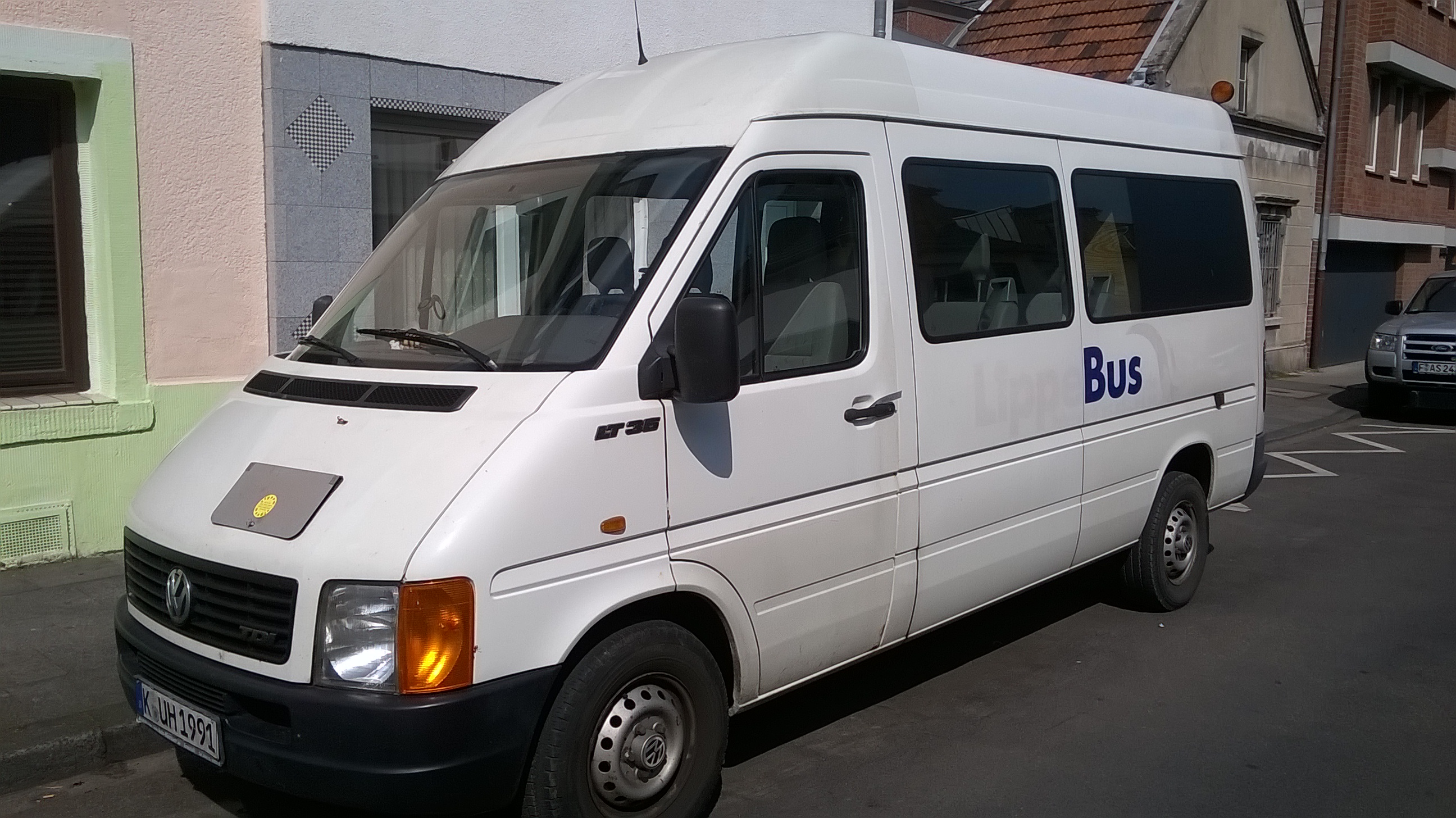 Weisser2 Bus